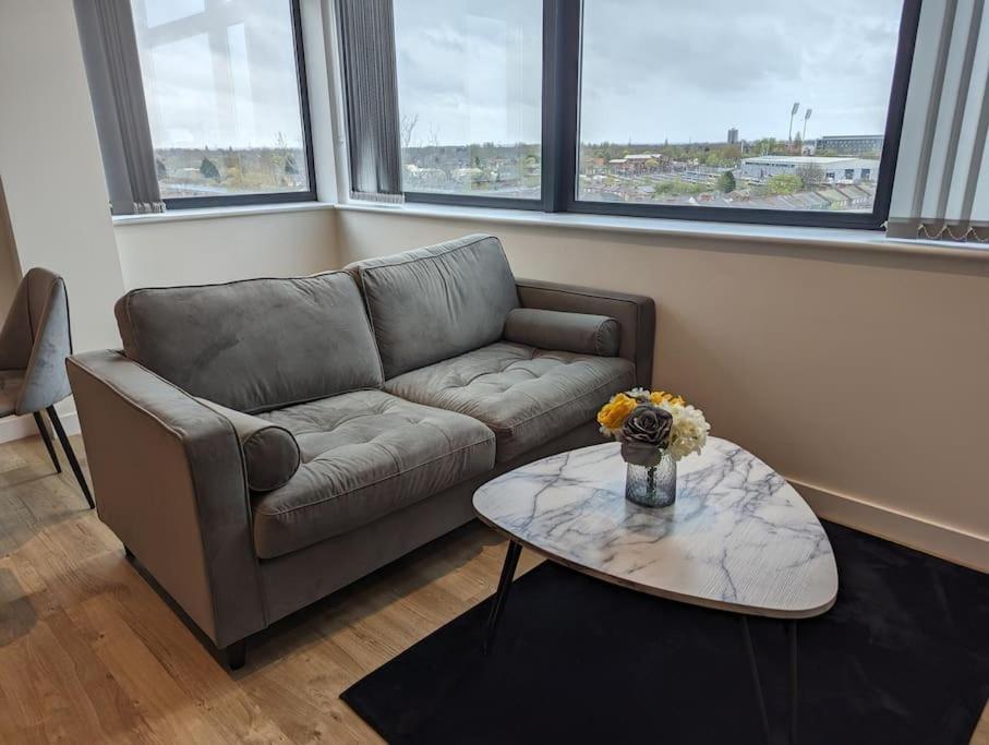 Lovely 1 Bed Apartment - Old Trafford Manchester Exterior photo